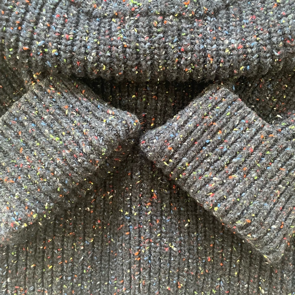 COS Men's Speckled Black Crewneck Sweater - Picture 5 of 5